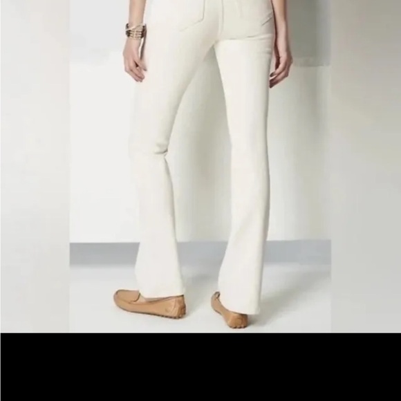 NWT J.Jill Modern Slim Bootcut Jean Denim Vintage Cream Size 2 Petite - Picture 3 of 16